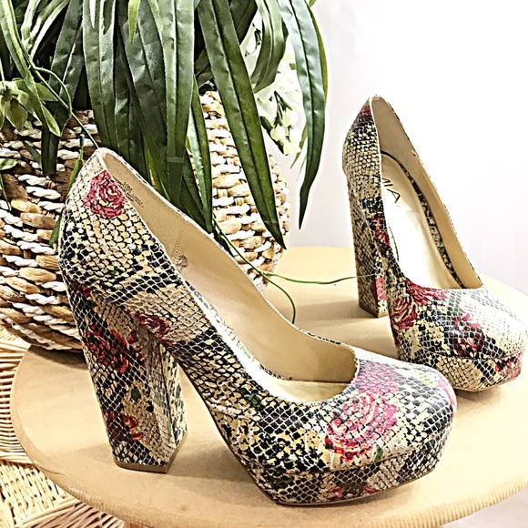 MIA Shoes - ⬇️$40 MIA Floral & Snakeskin Chunky Tan Heels
